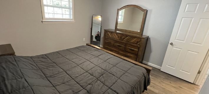2-bedroom house in Higden with 24x30 covered  parking for boats and lake toys!! Hotels in Cleburne County