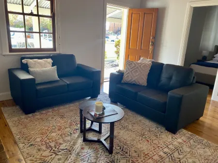 49 Perry - Mudgee CBD Отели в г. Маджи