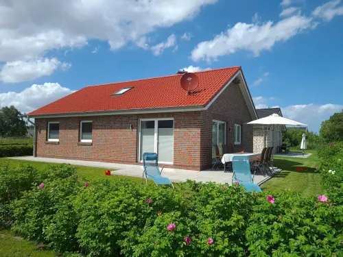 House JADEHUUS- Holiday home with a view for 6 people