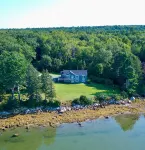 Waterfront Retreat 3Br/2BA on Taunton Bay.  Located Near Acadia National Park.