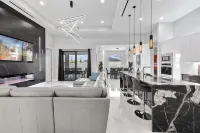 Ultra Modern Home w Heated Salt water Pool pet friendly Hotels near Park 1110 Plaza