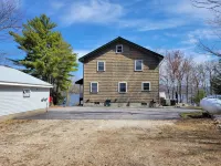 All season retreat waterfront chalet