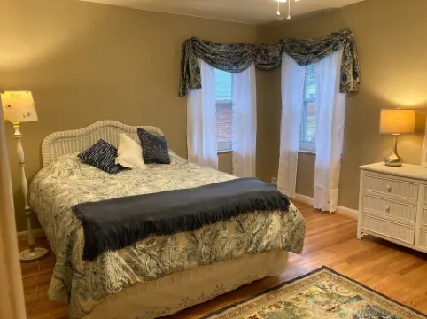 FIFTIES CLASSIC: cozy, convenient, comfortable Отели рядом с достопримечательностью «Музей Транспорта»