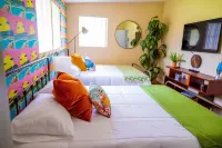Funky Beach Bungalow. Premier location! Coolest place in town.