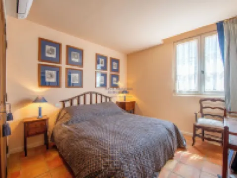 Saint-Tropez, Place des Lices サン・トロペのホテル