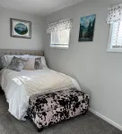 Buena Vista - 1 min to Mcphelemy Park - 2 min walk to downtown - Creek in back!