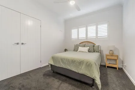 Beach Break Crescent Head