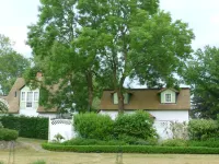 Small coach house: 10 min. to the beach, in the middle of nature, sauna & whirlpool Hotels near Haltepunkt Steilküste