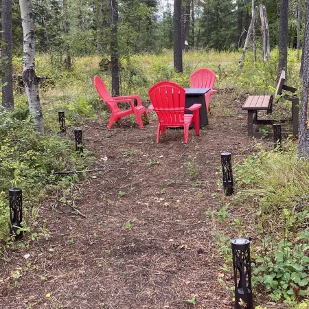 “Cozy Mountain Suites - #1 just 5 minutes from Glacier Park”