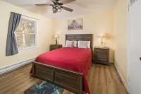 Summer Deal! Cozy Banner Elk Cabin Near Downtown & Prime Hiking Trails