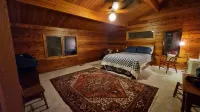 The River House at Whitestone: Pet Friendly, Secluded Private Beach, w/ Kayaks!
