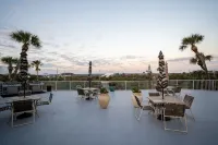 Coquina A203- Steps to the Beach