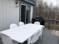 Hideaway in the Great North Woods - direct access to snowmobile trails エロルのホテル