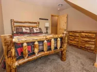 NEW! BC Retreat with Fireplace,Game Room,Hot Tub! Hotels in Wayne County