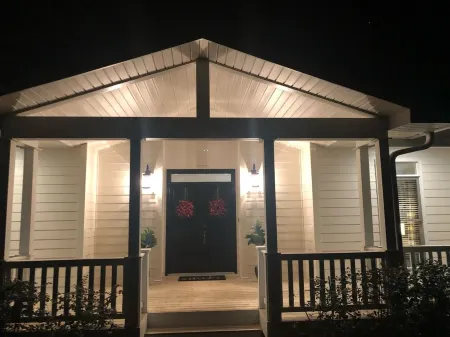 Paradise on Lake Murray, SC with deck, dock, great views, fishing, fire pit.