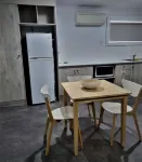 Gorgeous studio in a private garden setting, the perfect getaway! Hotels in Naracoorte