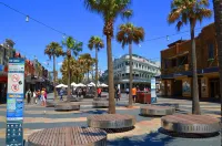 Manly - Free parking, WIFI, Office, Pool, Coffee Machine