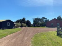 Farm House Accommodation Northern end of the Bay of Fires 5 mins from Mt Willian