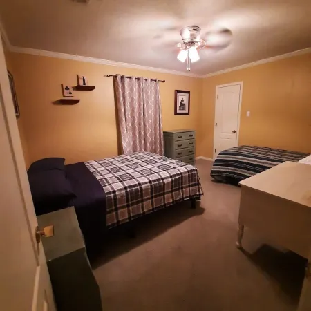 Awesome location, great parking, with a park in our backyard