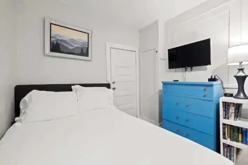 Suite 5, Quick Stroll to Downtown Black Mountain