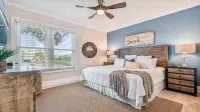Updated - Dolphins - MOM Clean - Waterfront- Lux 4 Bedroom / 3 Bath (Unit #203)
