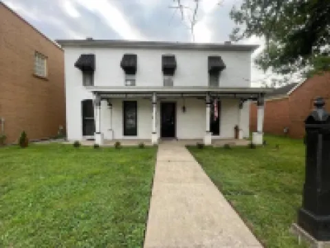 Bed and Bourbon on 3rd