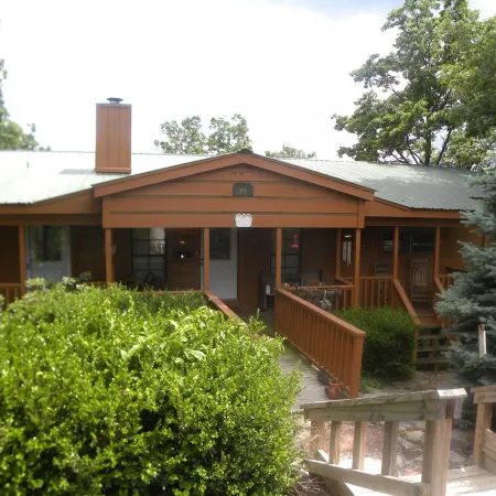 Spectacular Mountaintop Views. Hiking at Cloudland Canyon Minutes Away