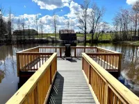 High End Pond Chalet in Country & But Near Shops Hotels in Fallstown