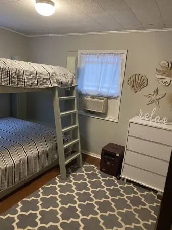 Lakefront-Hot tub-Boat Dock-Amazing Patio-RELAXING