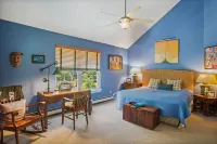 Hamptons Summer Rental - secluded pool + 5 minutes to beach