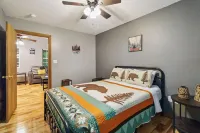 Welcome to “The Retreat on the Hill” – Your Peaceful Lakeside Getaway