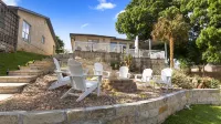 Lake Front House sleeps 12