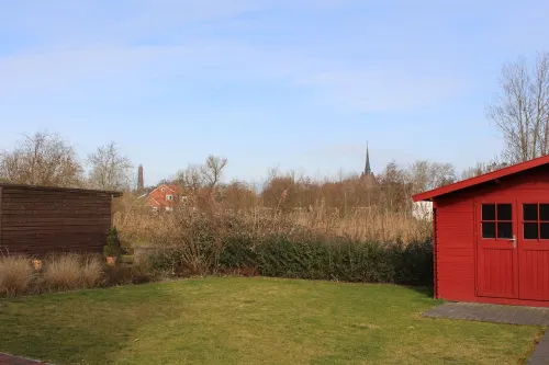 5 Star New 2014 with garden for up to 5 people, very individual