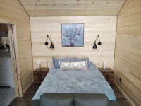Cozy cottage next to St Regis River and Hiawatha trail system