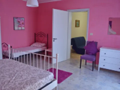 PINK BAY HOUSE 100 MT FROM THE SEA Hotels in Patu