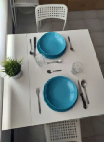 Studio with parking at the door and Wifi.