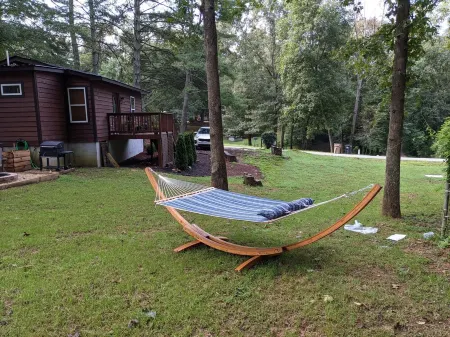 Cozy Cottage Near Lake Lanier