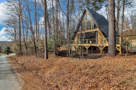 The StAy FrAme- BRAND NEW, sauna, hot tub Отели в г. Суоннаноа