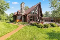 Beautiful 5-bedroom house in Enchanting Crosslake -Pontoon Incl with 7 day stay!