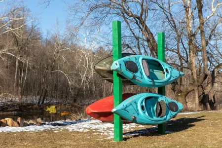 Chalet In West Virginia on the Cacapon River. Sleeps 8