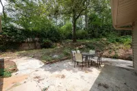 Fantastic for Extended Stays & Work Crews- 10 beds, 5 bedrooms, 2.5 baths Hotels in Warner Robins