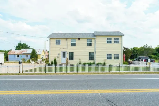 'Casa Playa' Two Unit Beach House a block from the beach.