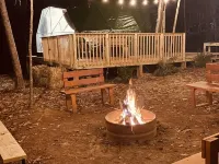 Charlotte Glamping Dome- Fawn and Fern Hideaway Hotels in Steele Creek