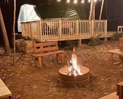 Charlotte Glamping Dome- Fawn and Fern Hideaway Hotels in Steele Creek