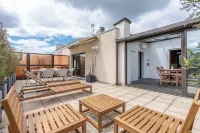 East Paris rooftop apartment