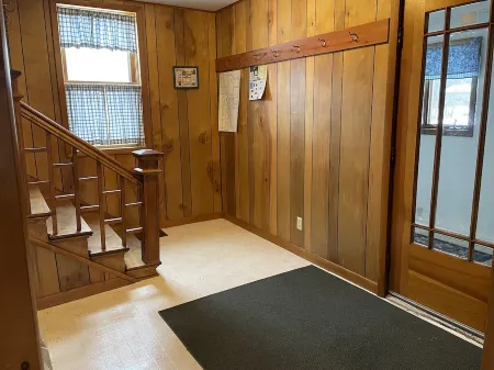 Near Hurley, On the Trail, Large Parking Area, Dog Friendly -The Cary Mine House