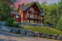 Stunning Lake Views + Fall Colors @ Gunstock - 4 Br Sleeps 10, Dog-Friendly Home