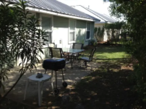 5 Bedroom/3 Bath Emerald Coast Beach Cottage in gated resort community