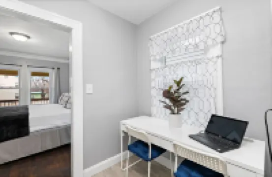 Cozy Midtown Home • 10 Min to Downtown KC, 12 Min to Arrowhead & T-Mobile Center