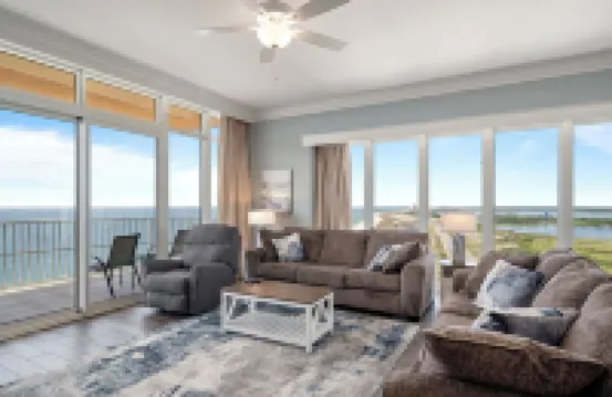 Direct Beachfront Condo Splash Pad Lazy River-Waterslide-Walk to Restaurants